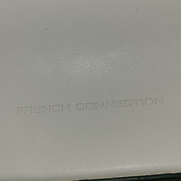 French Connection, white handbag with strap. NWT - Picture 4 of 6